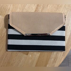 Stella and Dot Clutch